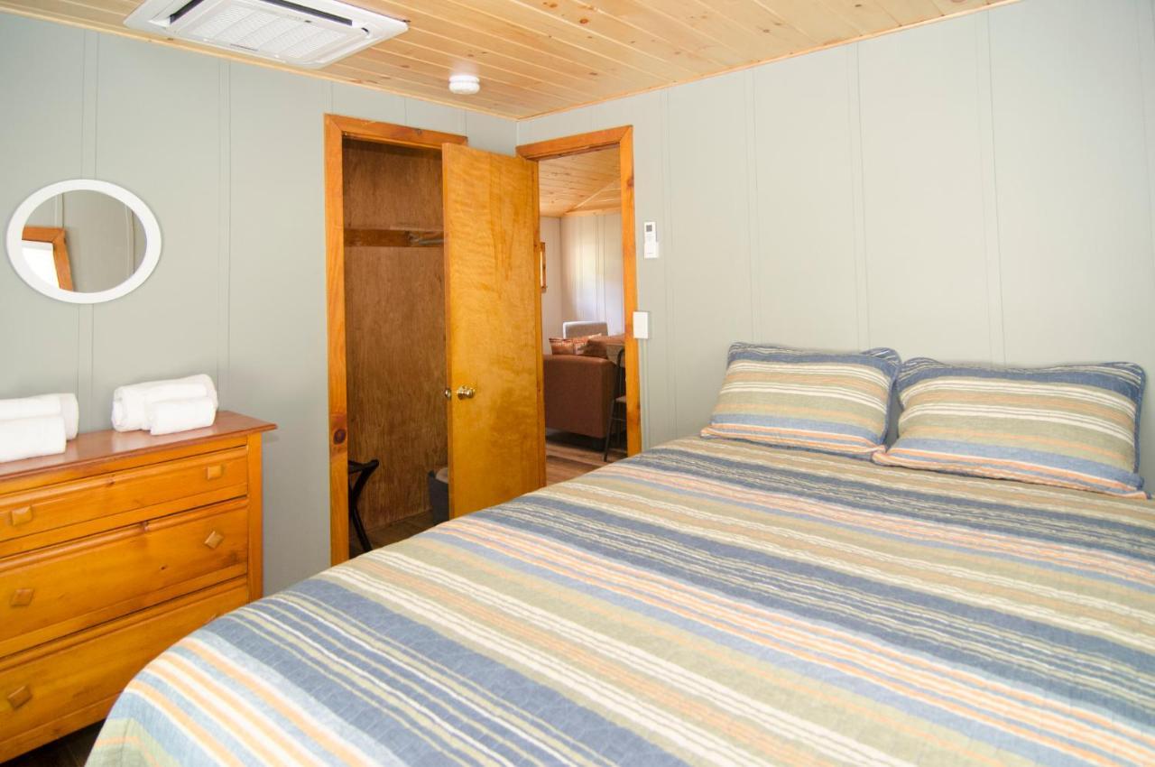 Mountain Lake Cottages Westmore Экстерьер фото