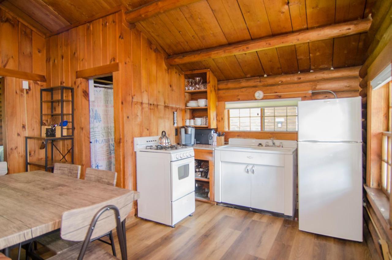 Mountain Lake Cottages Westmore Экстерьер фото