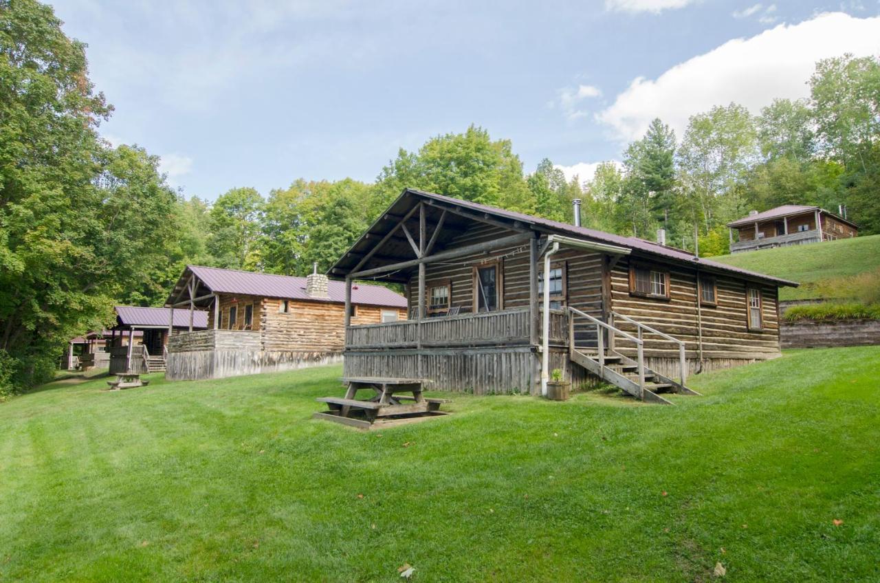 Mountain Lake Cottages Westmore Экстерьер фото