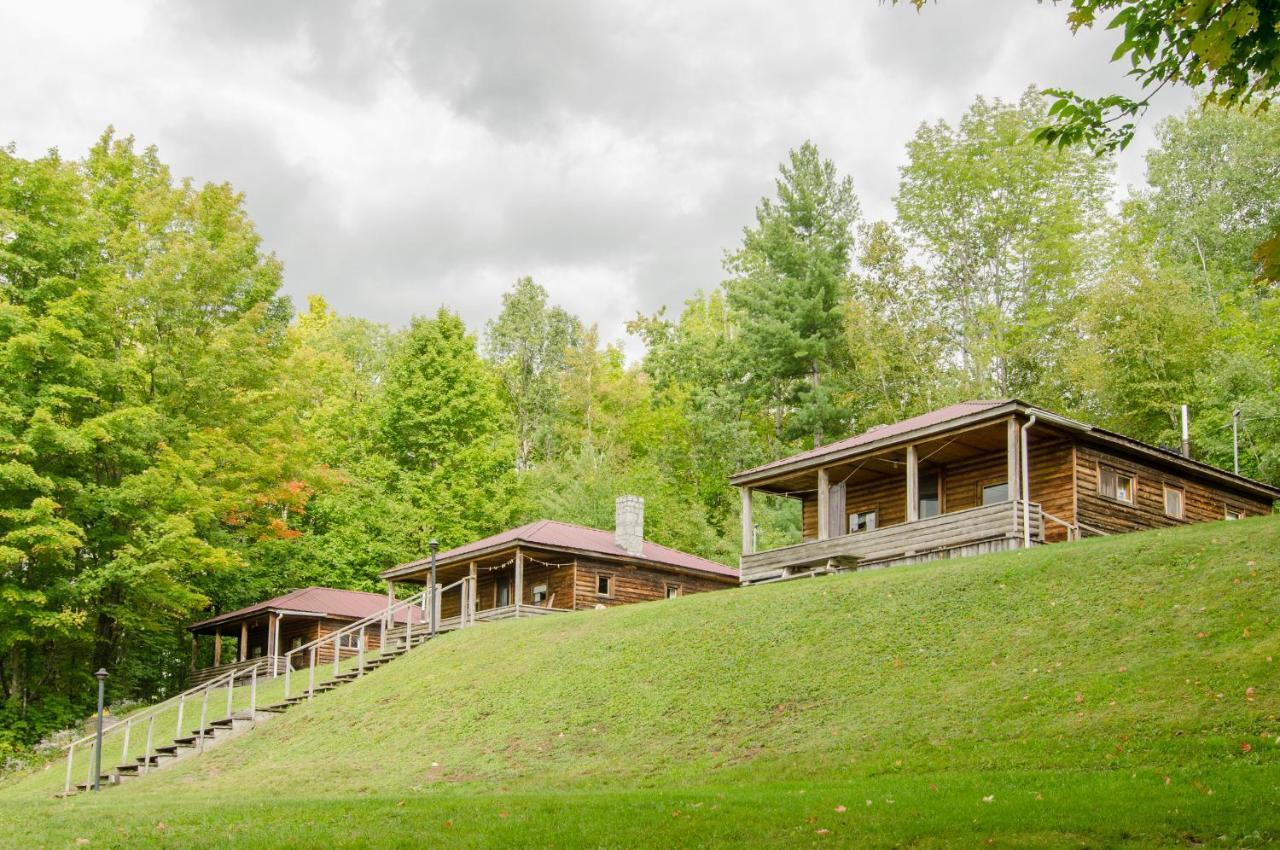 Mountain Lake Cottages Westmore Экстерьер фото