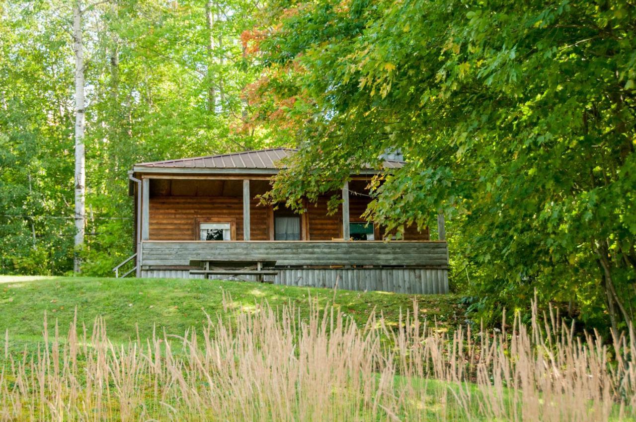 Mountain Lake Cottages Westmore Экстерьер фото